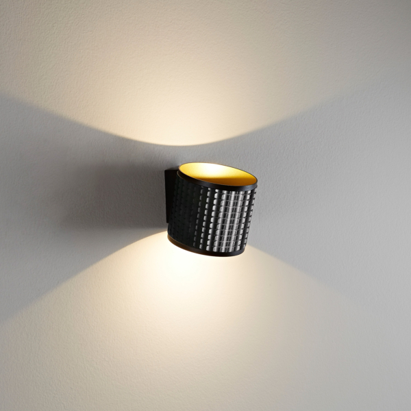 Apollo Plus vegglampe, sort og gull/hvit