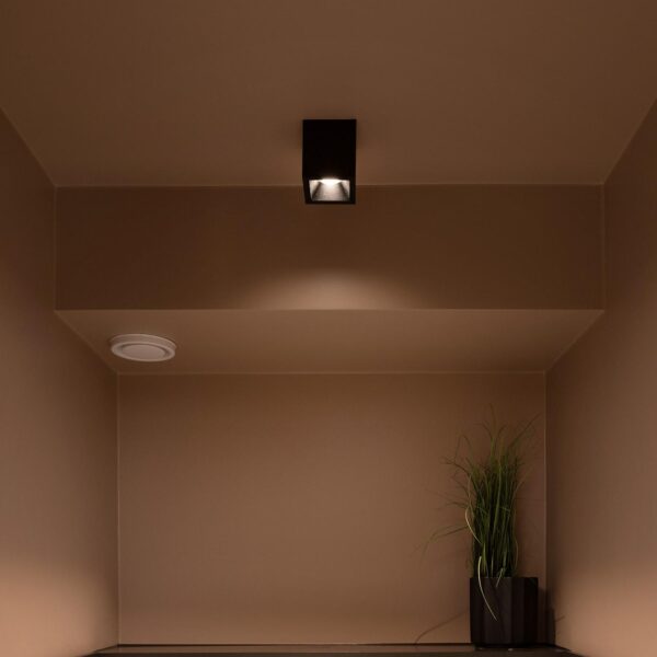 Kappa Rise utenpåliggende downlight, hvit/sort