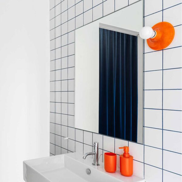 Artemide Teti, oransje